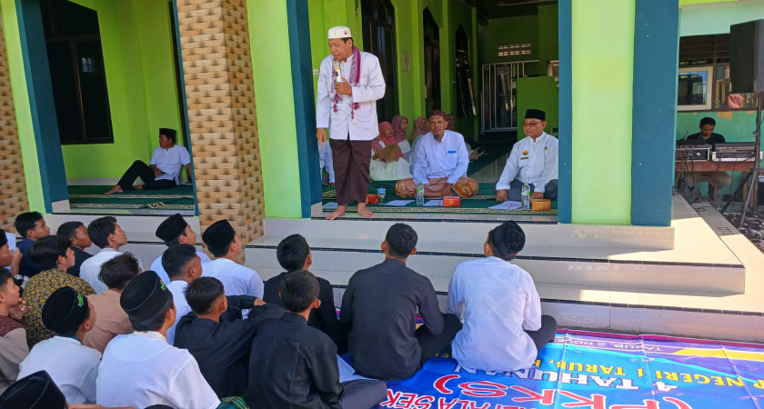 Istighosah di Halaman Masjid Al Fajr SMPN 1 Tarub, Mengantarkan Siswa Kelas 9 Menuju Ujian Sekolah