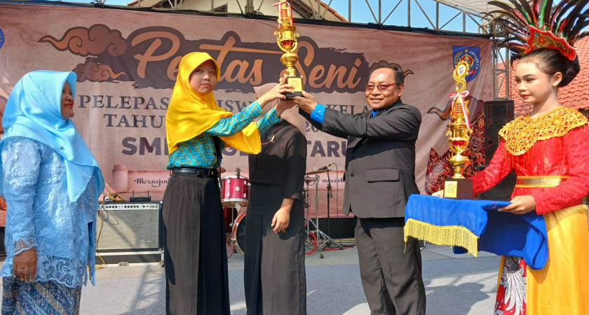 SMP Negeri 1 Tarub Gelar Pentas Seni dan Pelepasan Siswa Kelas IX Penuh Semarak